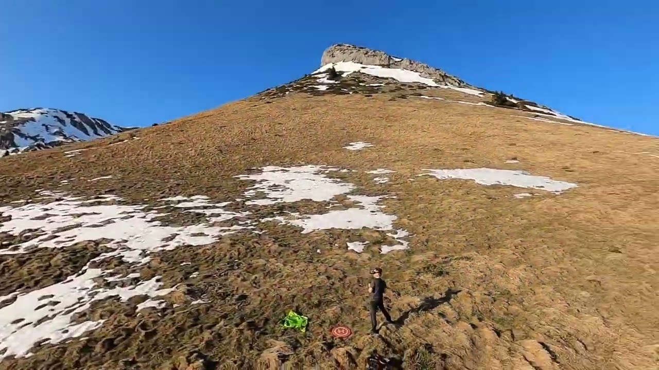 FPV Drone flyby, Pic de l’Escalette, Pyrenees. iFligh Nazgul XL5 Eco analog with mounted GoPro 8.