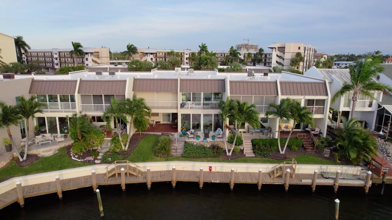 🌴 Naples Bay Club | 800 River Point Dr Unit 209, Naples, FL 34102 🌴