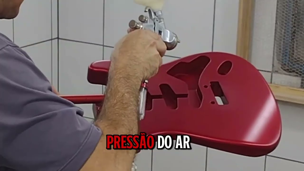 Dica rápida de como fazer uma pintura  candy Apple red em uma guitarra.