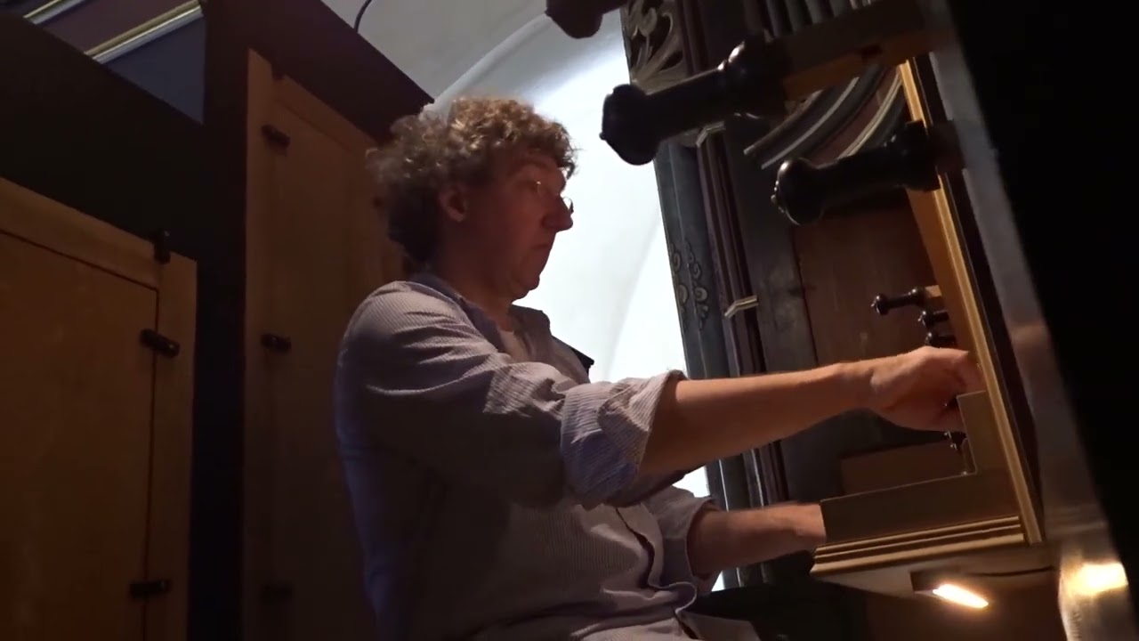 BUXTEHUDE // 'Toccata in D Minor, BuxWV 155' by Léon Berben