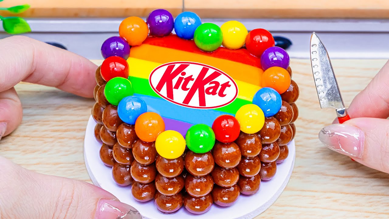 Satisfying Mini Rainbow Heart Cake Recipe With KITKAT Chocolate [4K] 🌈 Mini Cake Challenge & ASMR