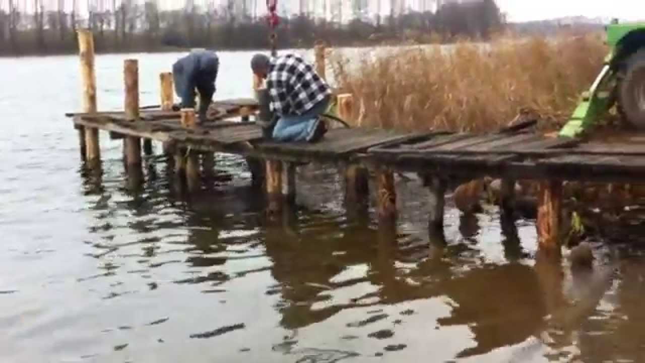 wbijanie pali pod pomost