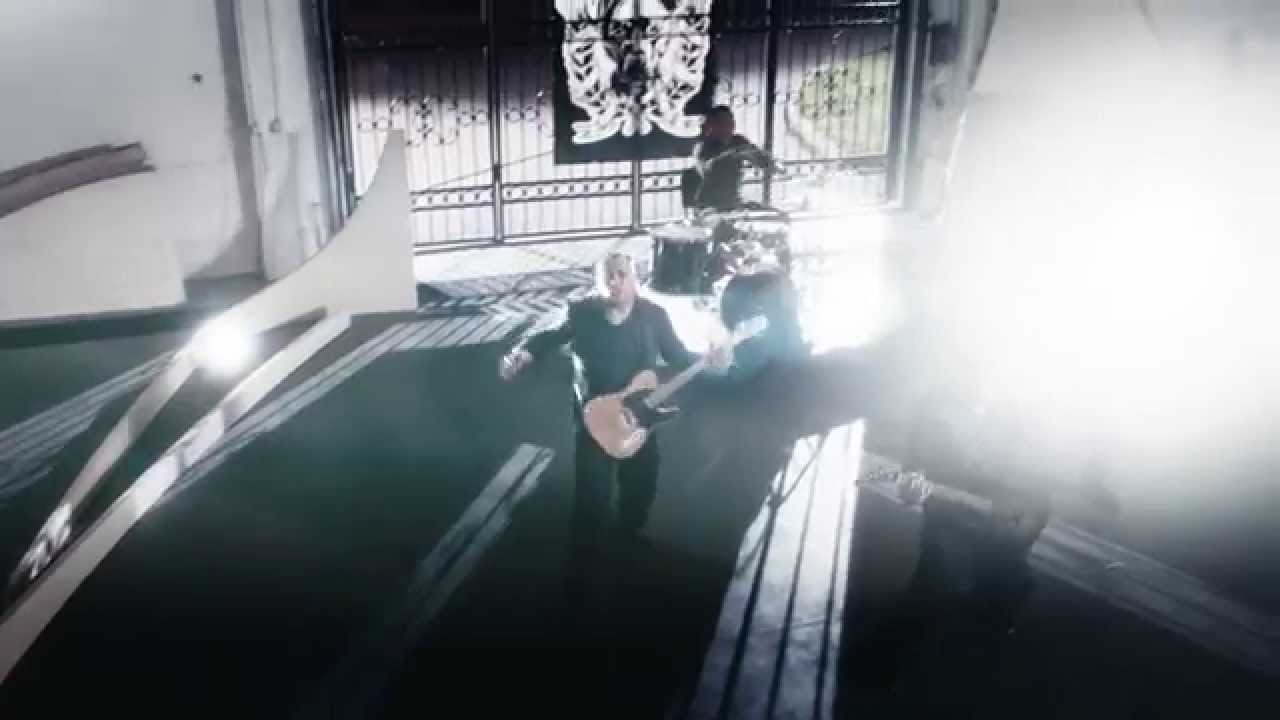 Doghouse - Nobody ( Official video HD )