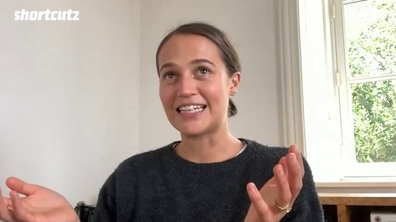 Movie Talkz with Alicia Vikander: Working in English