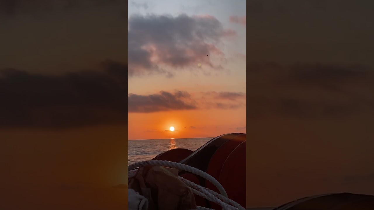 Закат в восточно китайском море. Sunset 