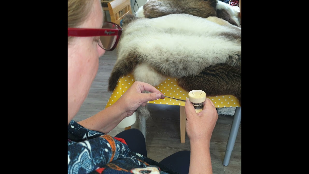 Spinning and Plying with a Spurtzleur