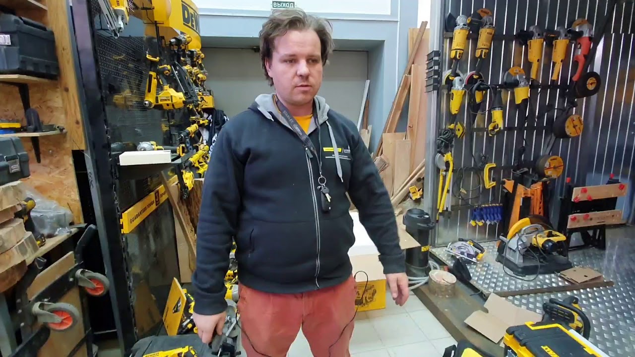 Новый аккумуляторный пылесос DCV586MN