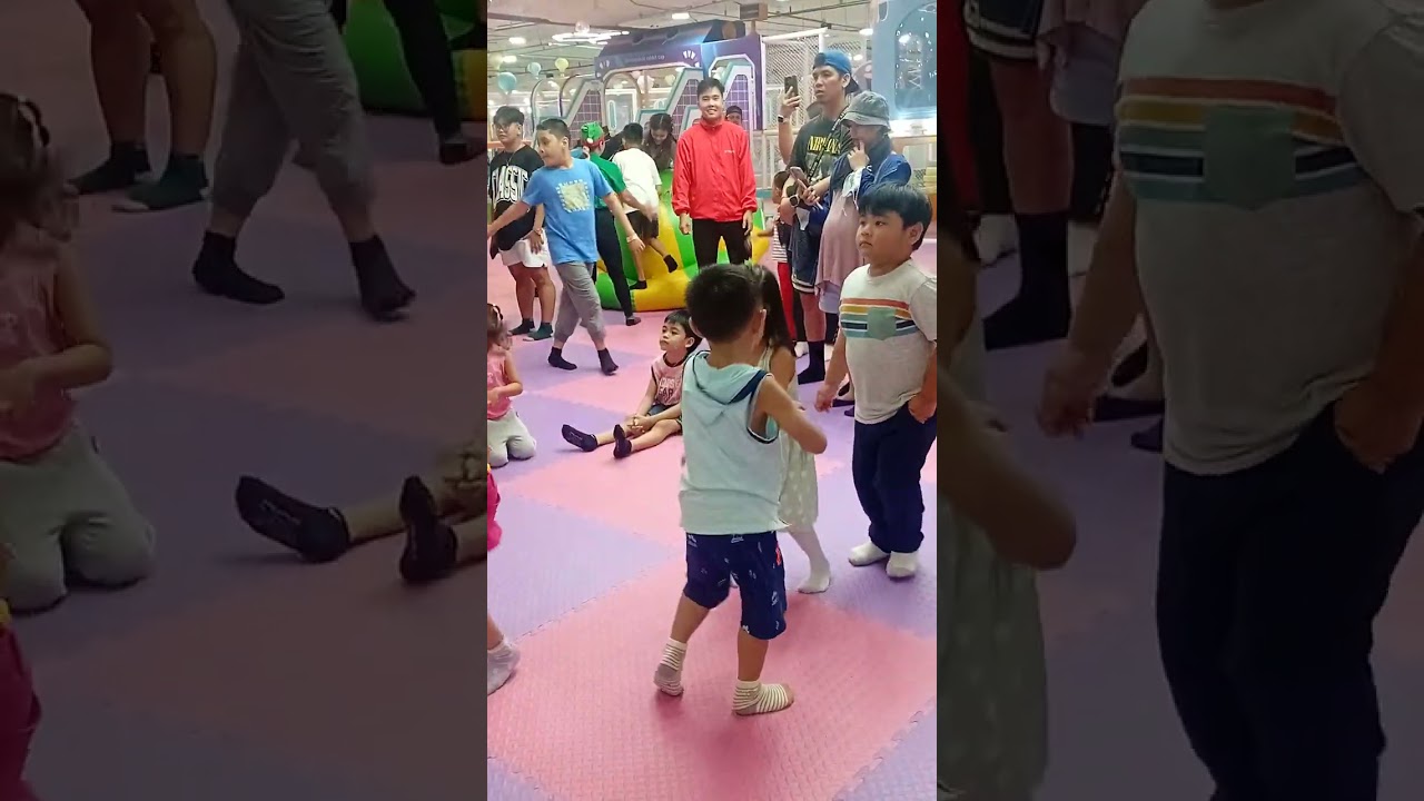 Mayen Dancing Bumblebee at Robinson's Pala Pala