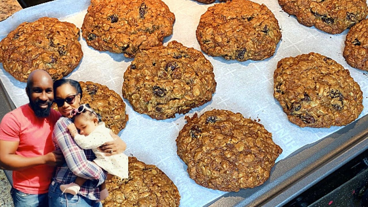 How to Make Oatmeal Raisin Cookies