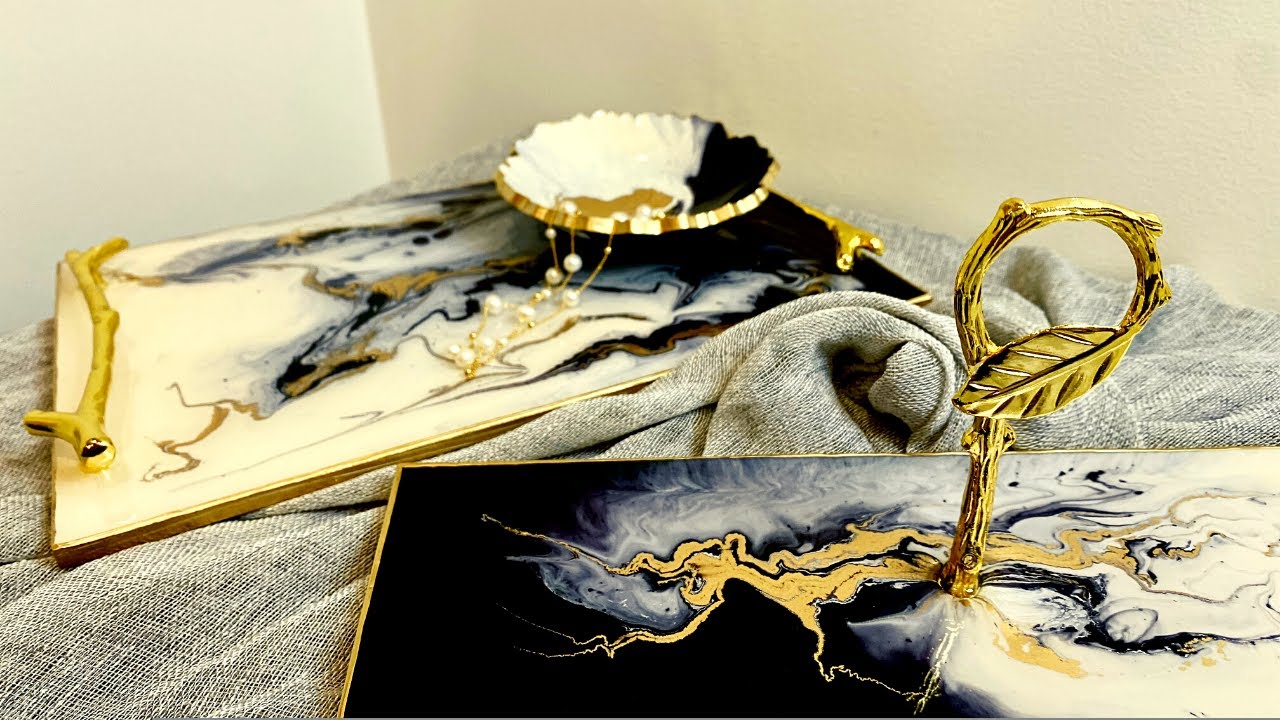 Look at These LUXURY RESIN TRAYS with Black and White #BoomerangResinArt