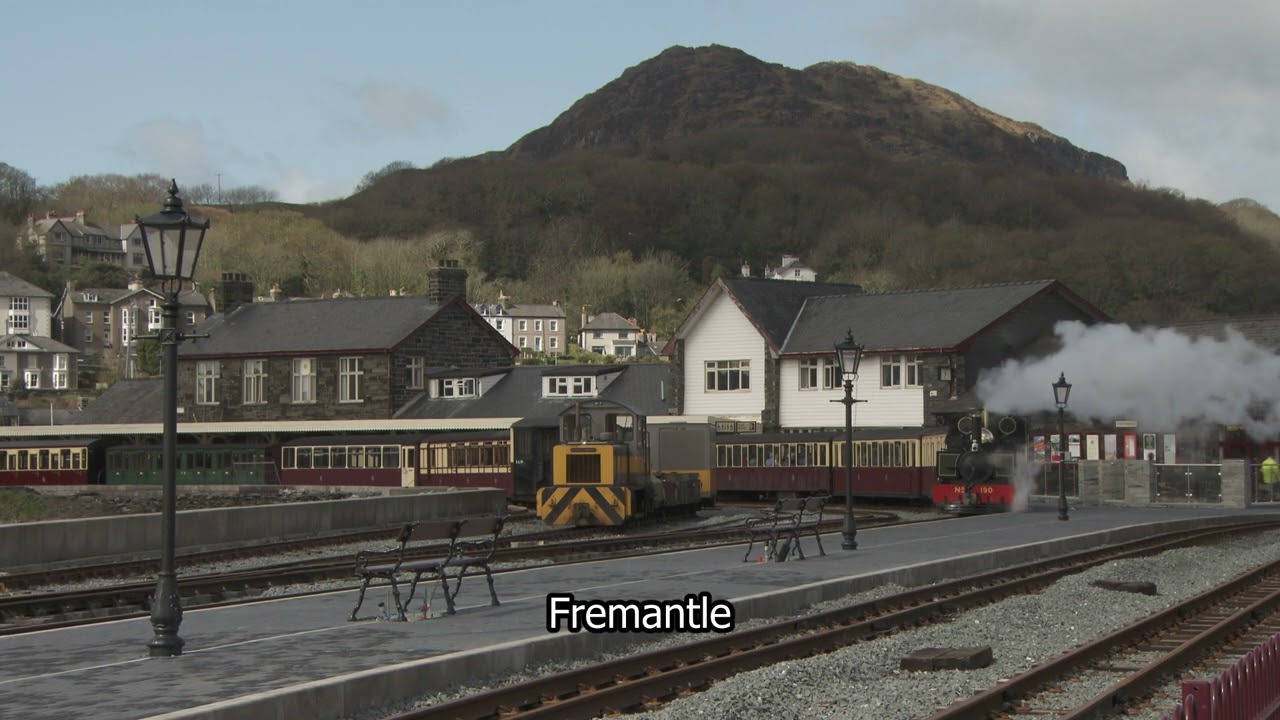 Steam train at Porthmadog station | Steam train | Porthmadog | Fremantle Stock footage |E15R10 008