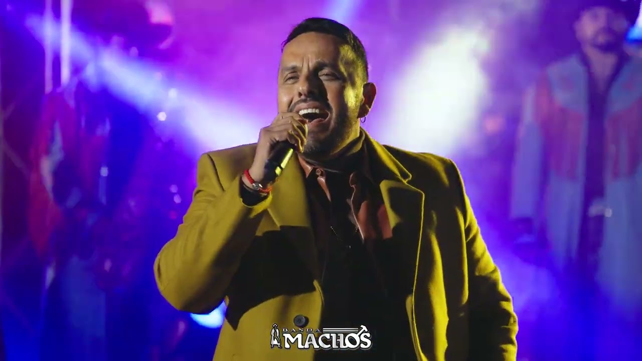Mi Chica Ideal - @carlossarabiamusic @BandaMachosOficial