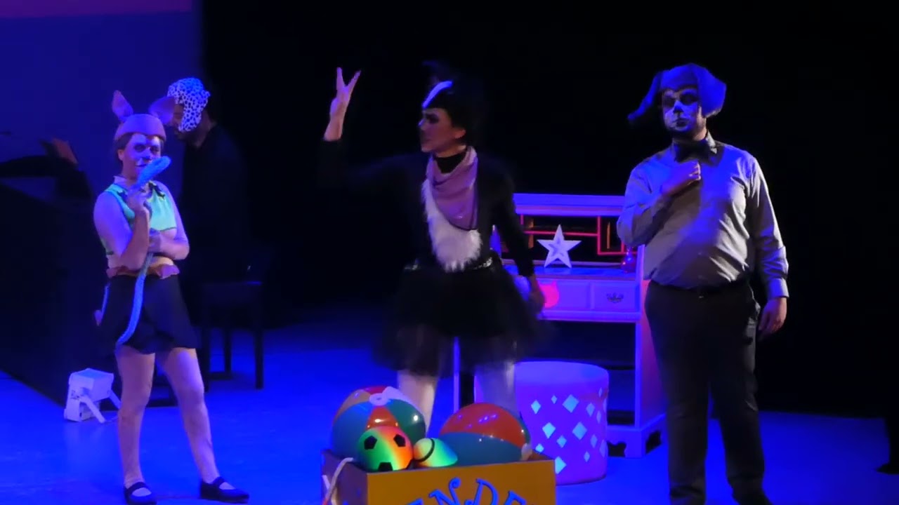 Can Can: Perros y gatos y sus irreconciliables diferencias! Ópera de Tijuana - Temporada 2026 #art 6