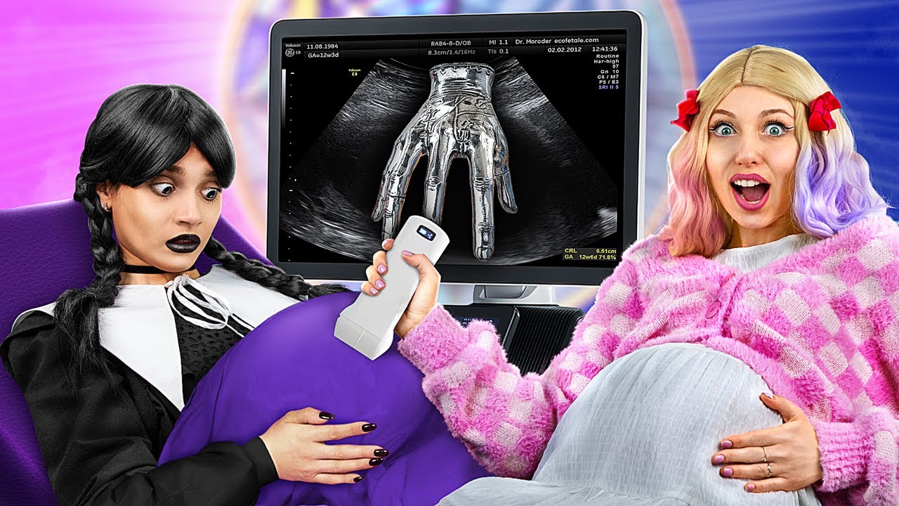 Těhotná Wednesday Addamsová proti těhotné Enid!