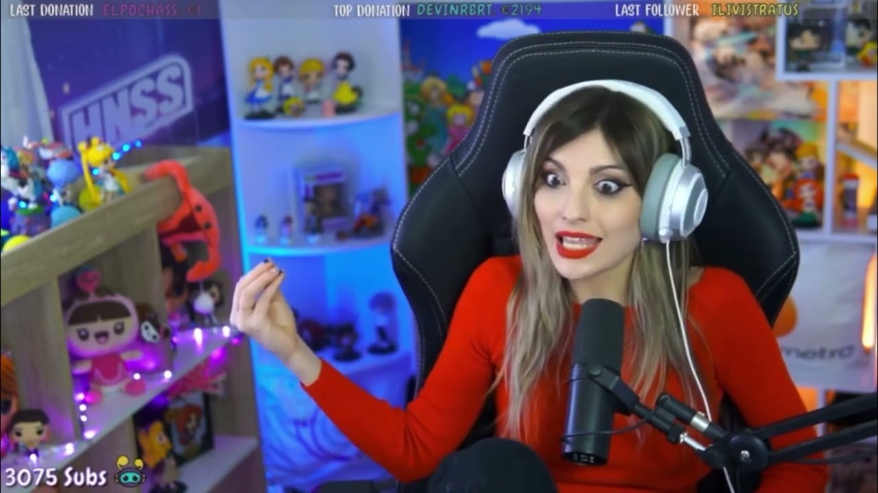 La gente asume cosas de Mayichi y ella al lado mío 🙄