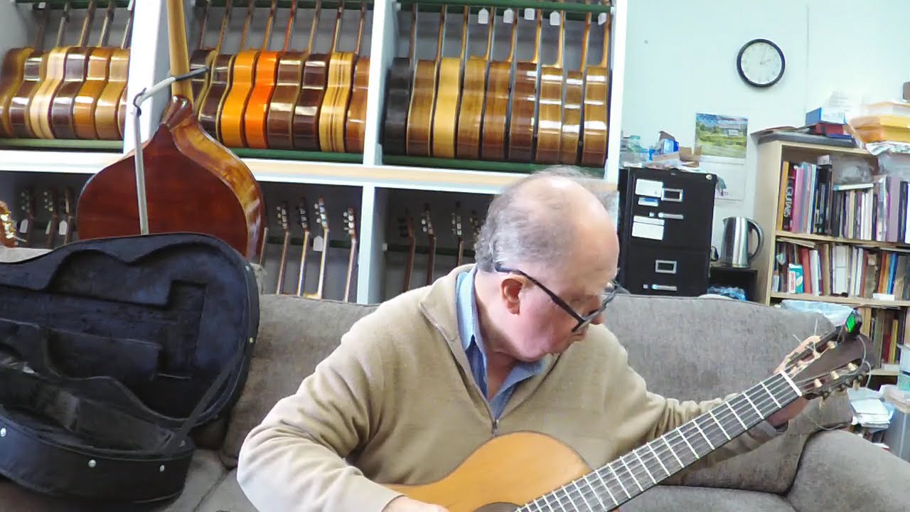 1934 Rodolfo Camacho Viera Classical Guitar very old strings. Tarrega Coste Tarrega Bach Allemand