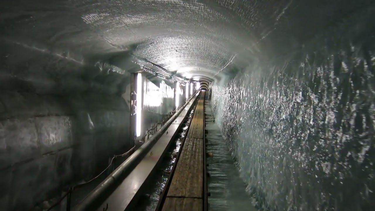 Stollenbahn Jungfraujoch Ostgrat Hinfahrt Akku-Lok Schweiz Switzerland Top of Europe