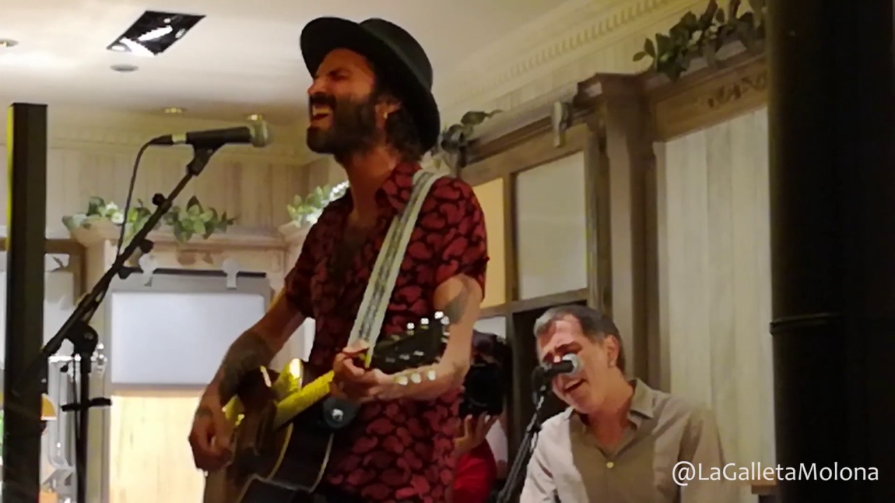 Leiva tocando en el Espacio Mahou Coruña - Lady Madrid