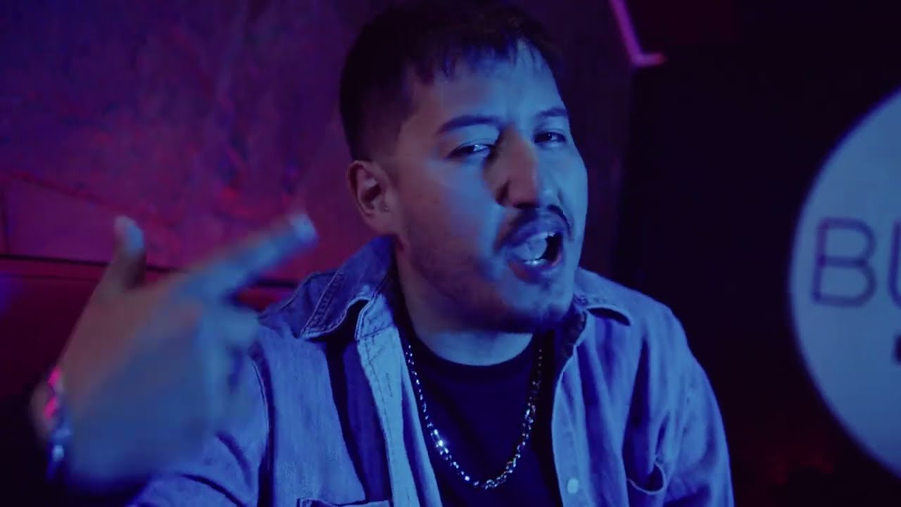 Flow76 - Que  Raro (Video Oficial)