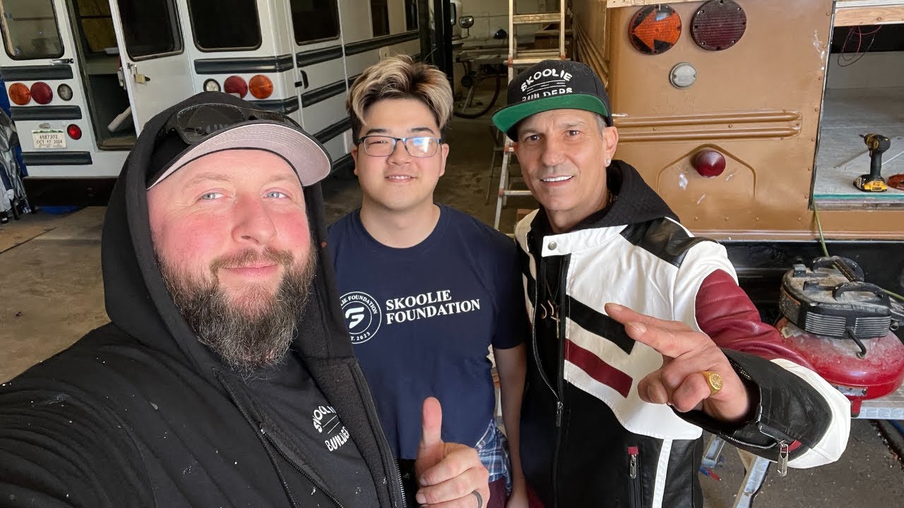 Green Day OG drummer Raj x Skoolie Builders: A Tiny Home Revolution!