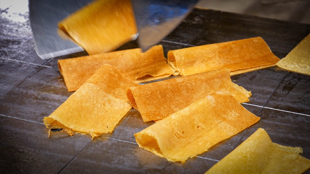 Super Thin Thai Crispy Pancake Khanom Buang in Bangkok Market in Thailand｜อาหารข้างทาง