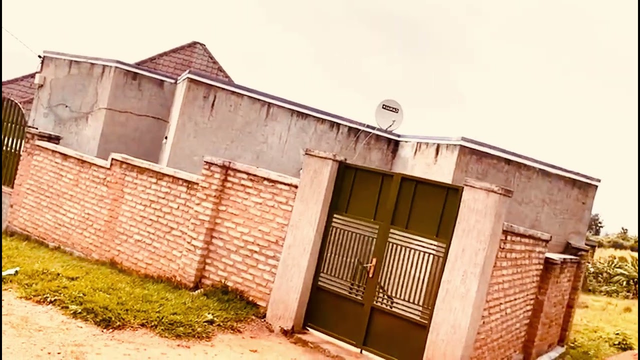 Inzu Igurishwa kubindi bisobanuro hamagara kuri tel:+250785446766