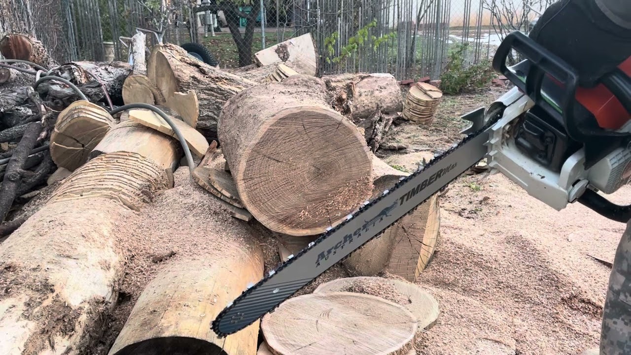 Сравнение двух Stihl MS 290: один со штатным глушителем и один с модифицированным глушителем