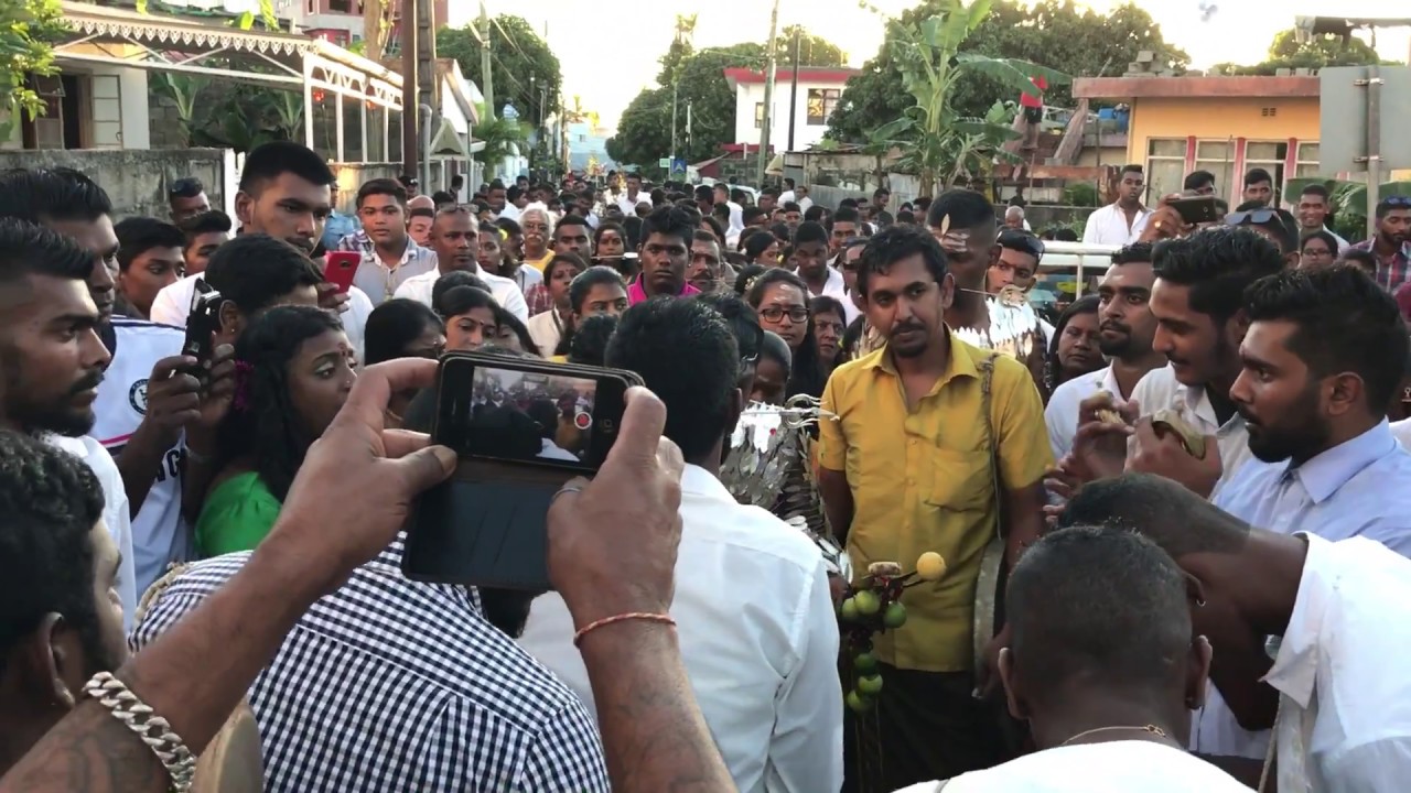 Malaiyanooru Angalammaa- Iswara Thappu-Ebene Theemeedi 2017