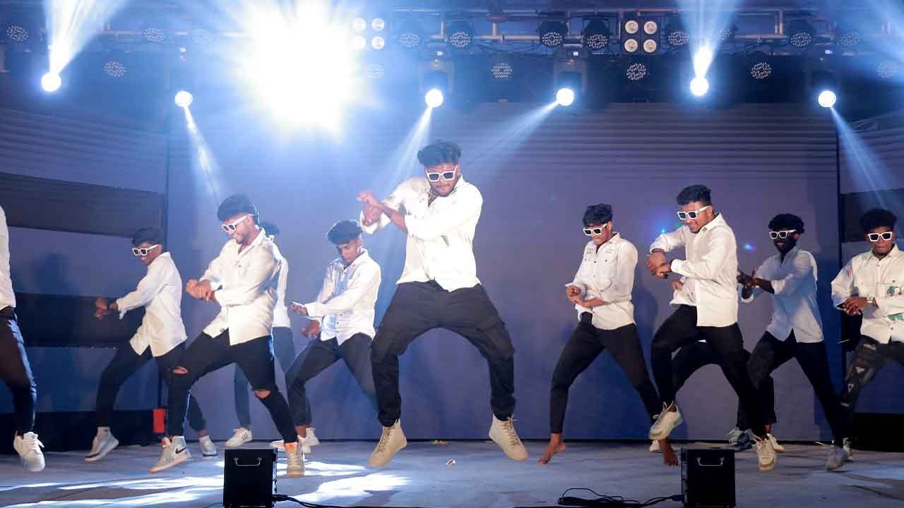 Sports team - Boys | Group Dance | Loyola - Kanyakumari | Mehbooba | Cultural Festival 2024
