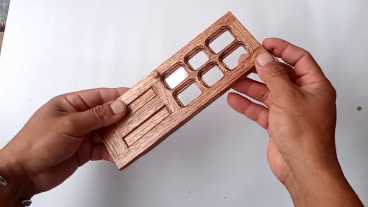 Como hacer puertas y ventanas para tu casa de muñecas en madera
