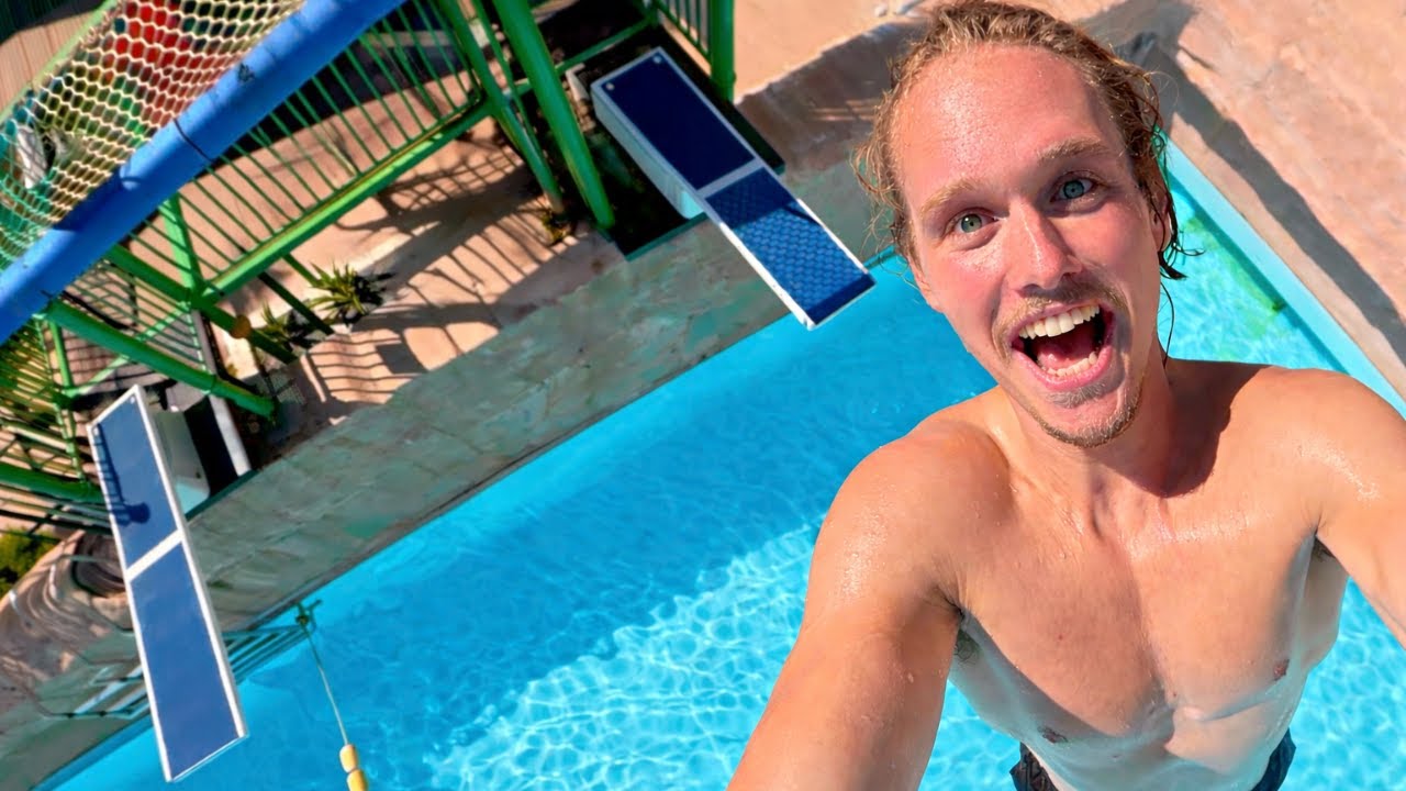 Vlog #10 - We Hired a Waterpark!