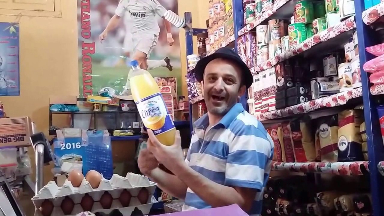 شوبير ويومياته الرمضانية مع زبائنه....هههه Choubir DZ Ain Tedeles