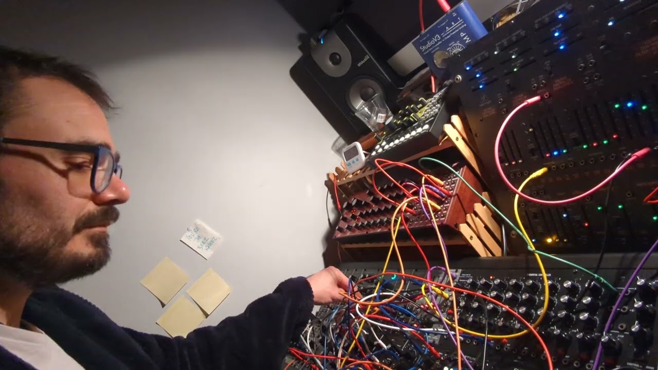 Dubtek construction #live #electronicmusic #Modularsynth #eurorack #generativemusic 