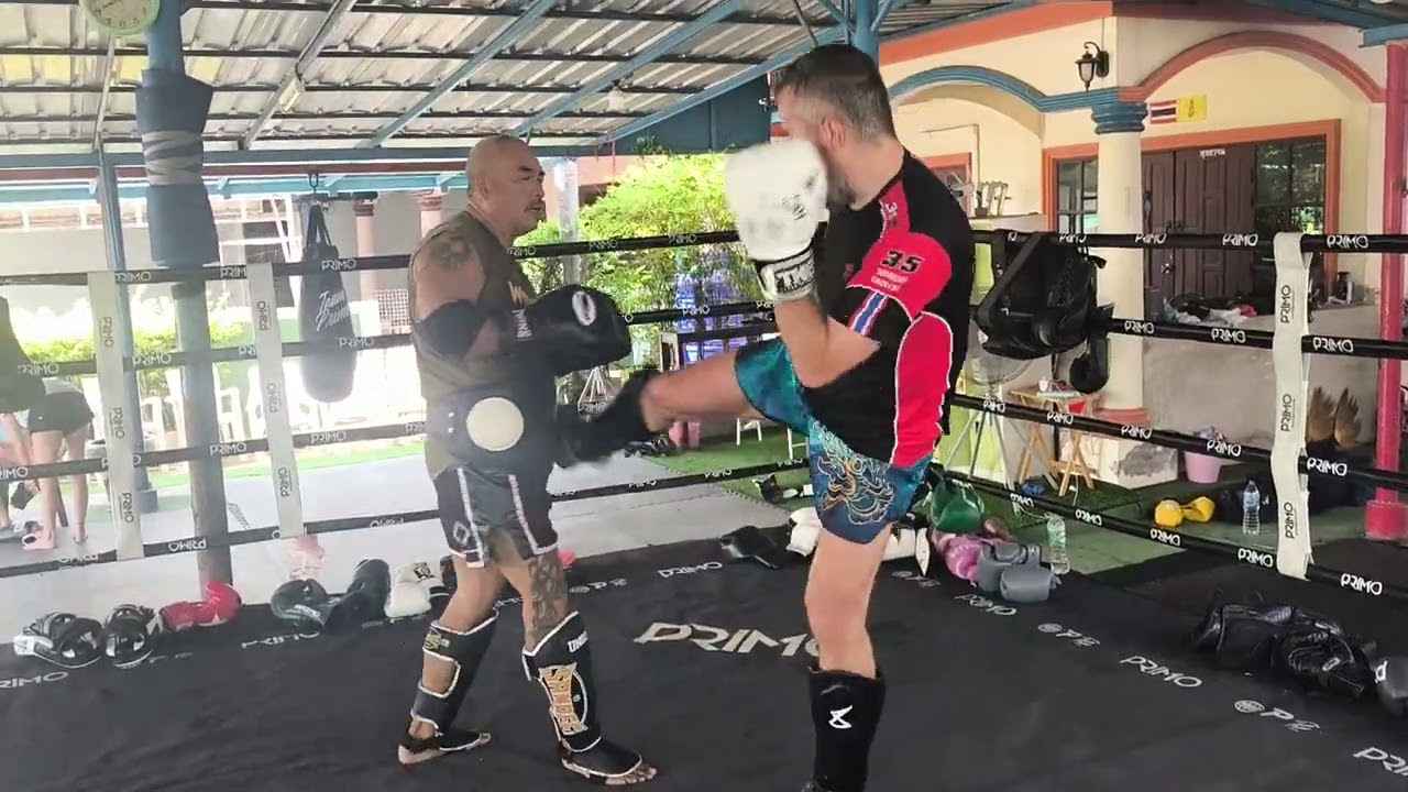 Filip training with Kru Kling. From Sitjaopho Muay Thai Hua Hin 