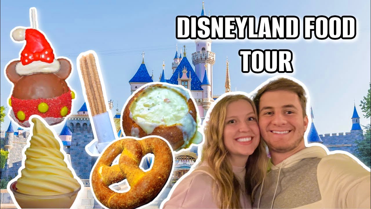 MUST TRY FOOD AT DISNEYLAND!! 2022 Disney Christmas Food Tour