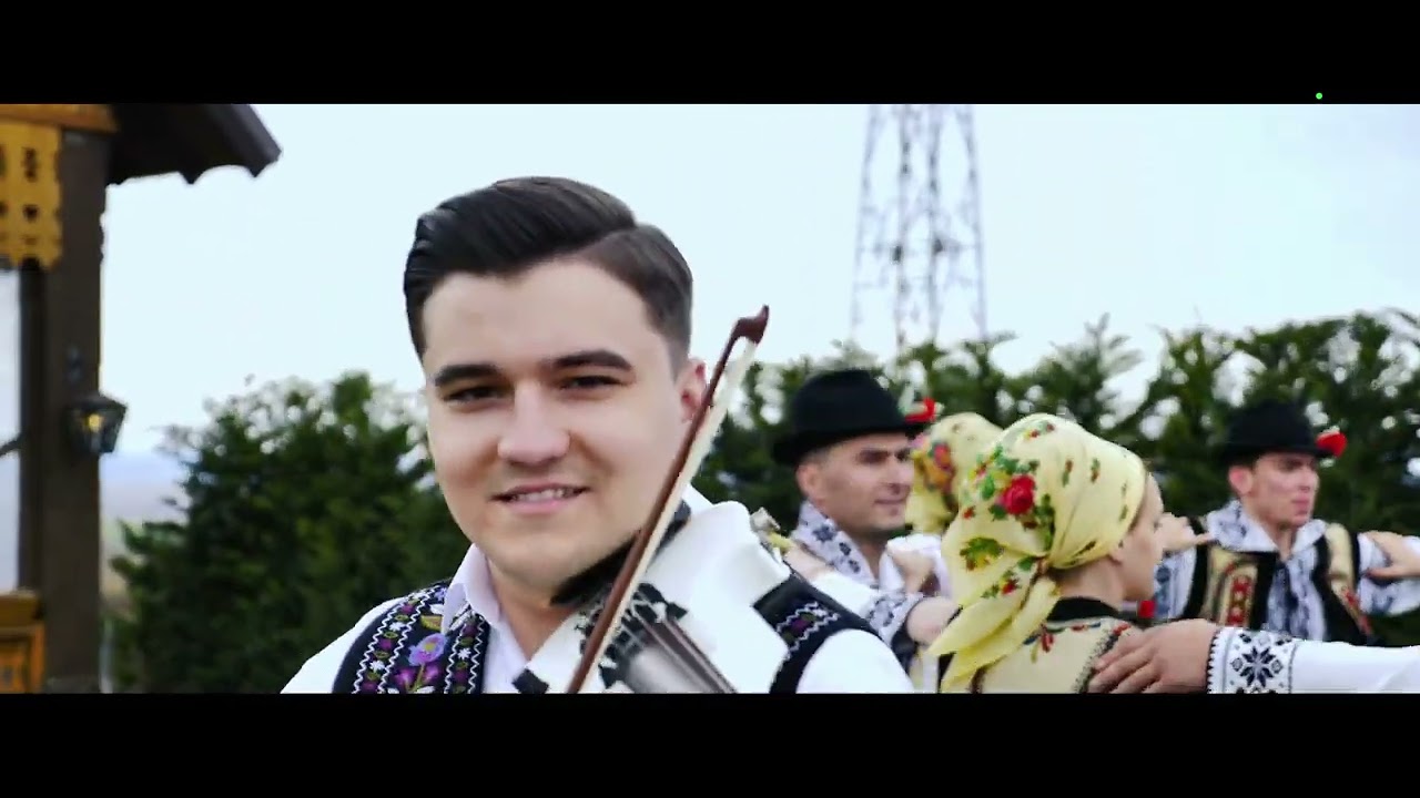 Cristi Tractor și Alex Cantea -Mare Frumusețe.