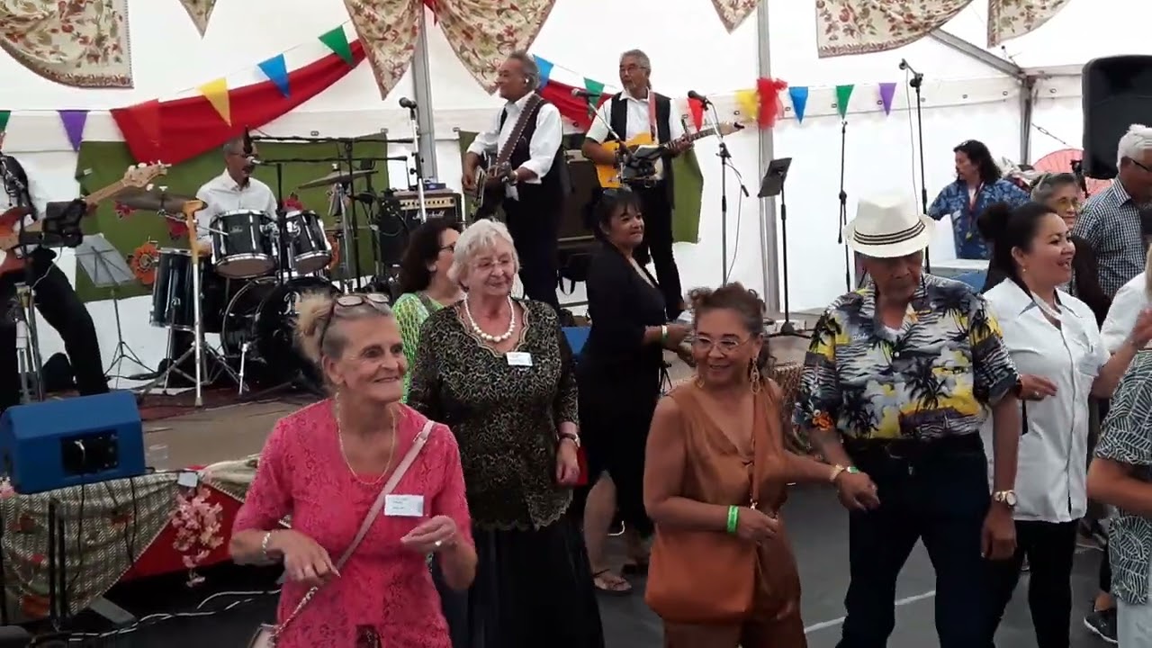 Deel-4) Pasar Malam Raffy , Gezellig met muziek van * R.O.T. Band * . zondag 2 Juli 2023 . Breda