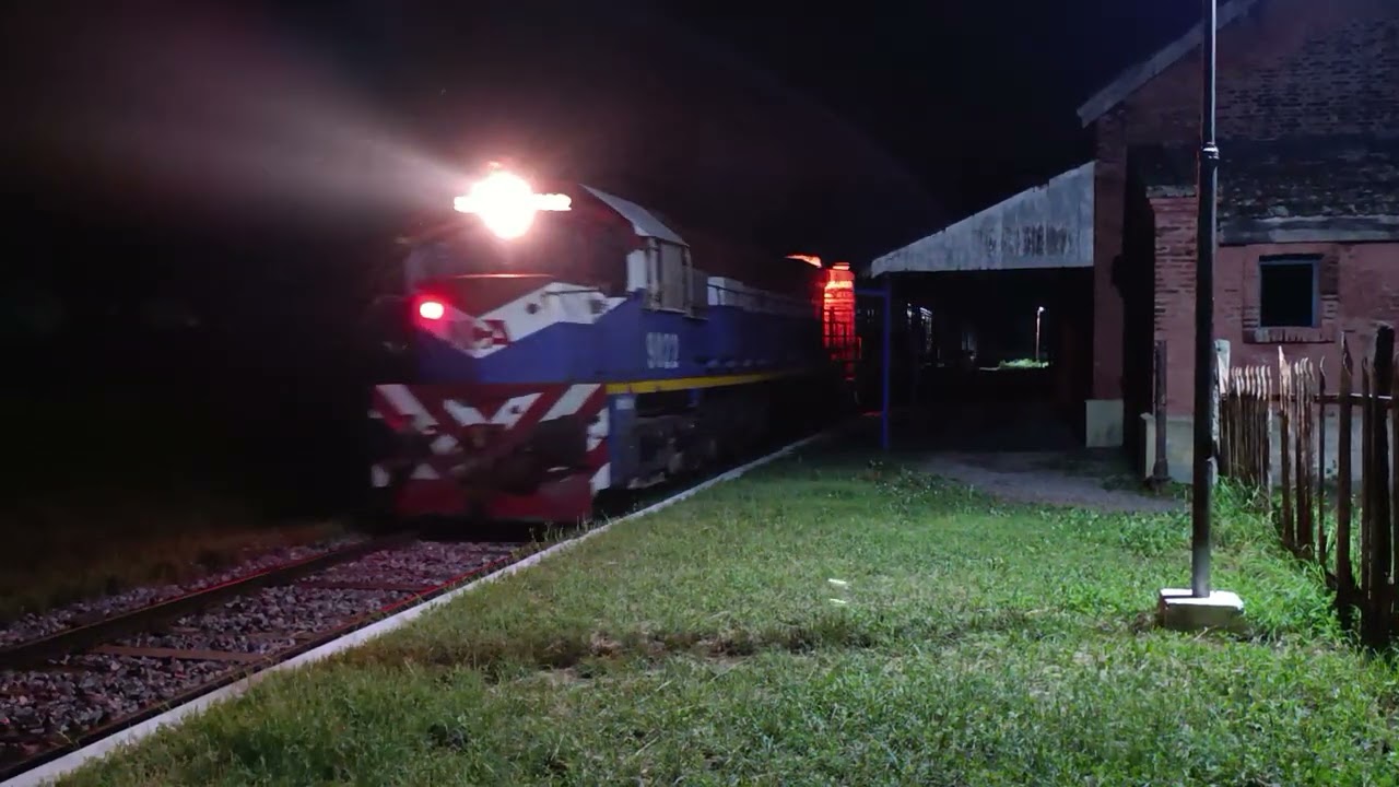 Gt-22 (9022) con un Tren Cargado de N.C.A a su paso por 