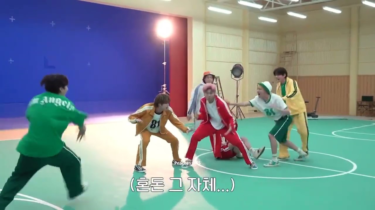 they just left jimin on the floor 😂😂