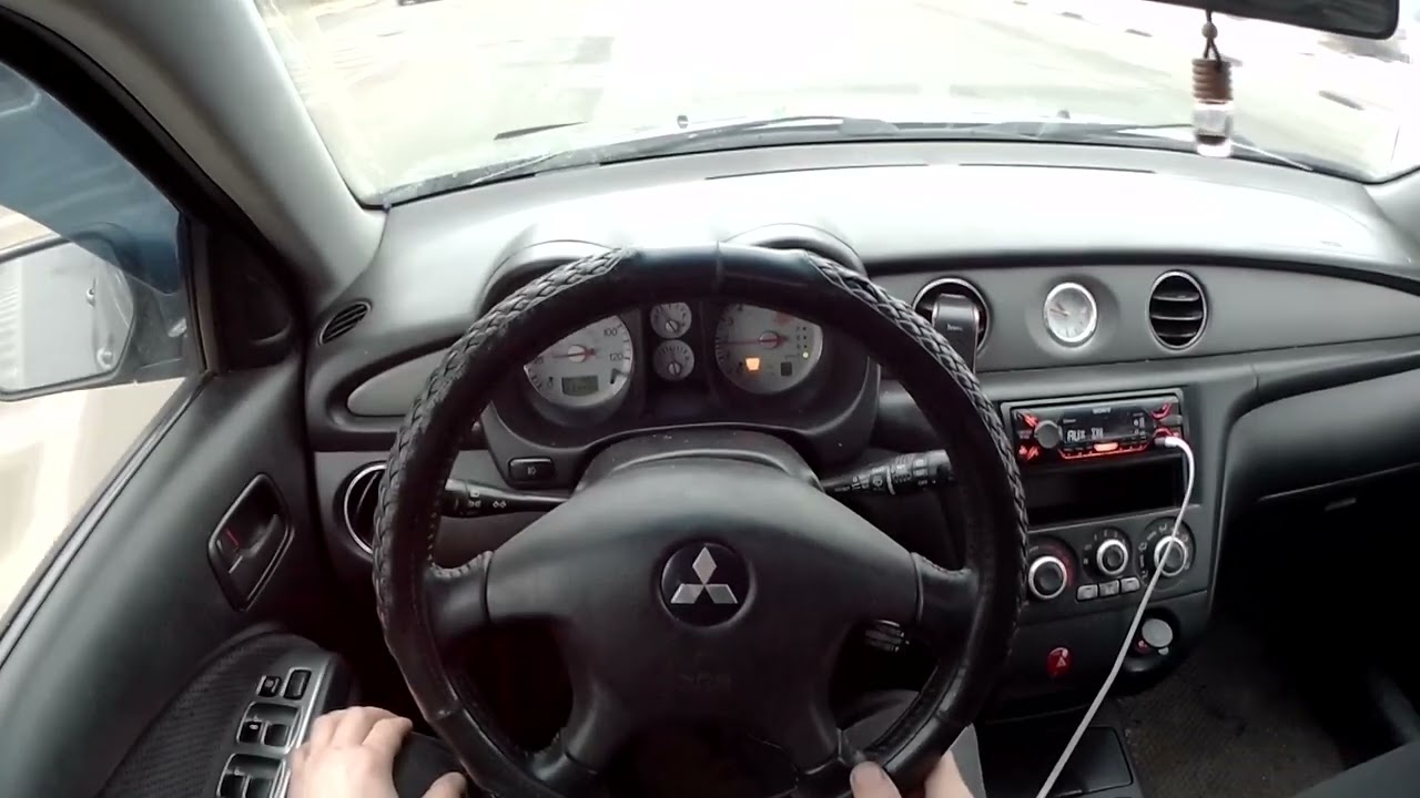 Mitsubishi Outlander 2.4 CVT 2WD ES -POV Drive