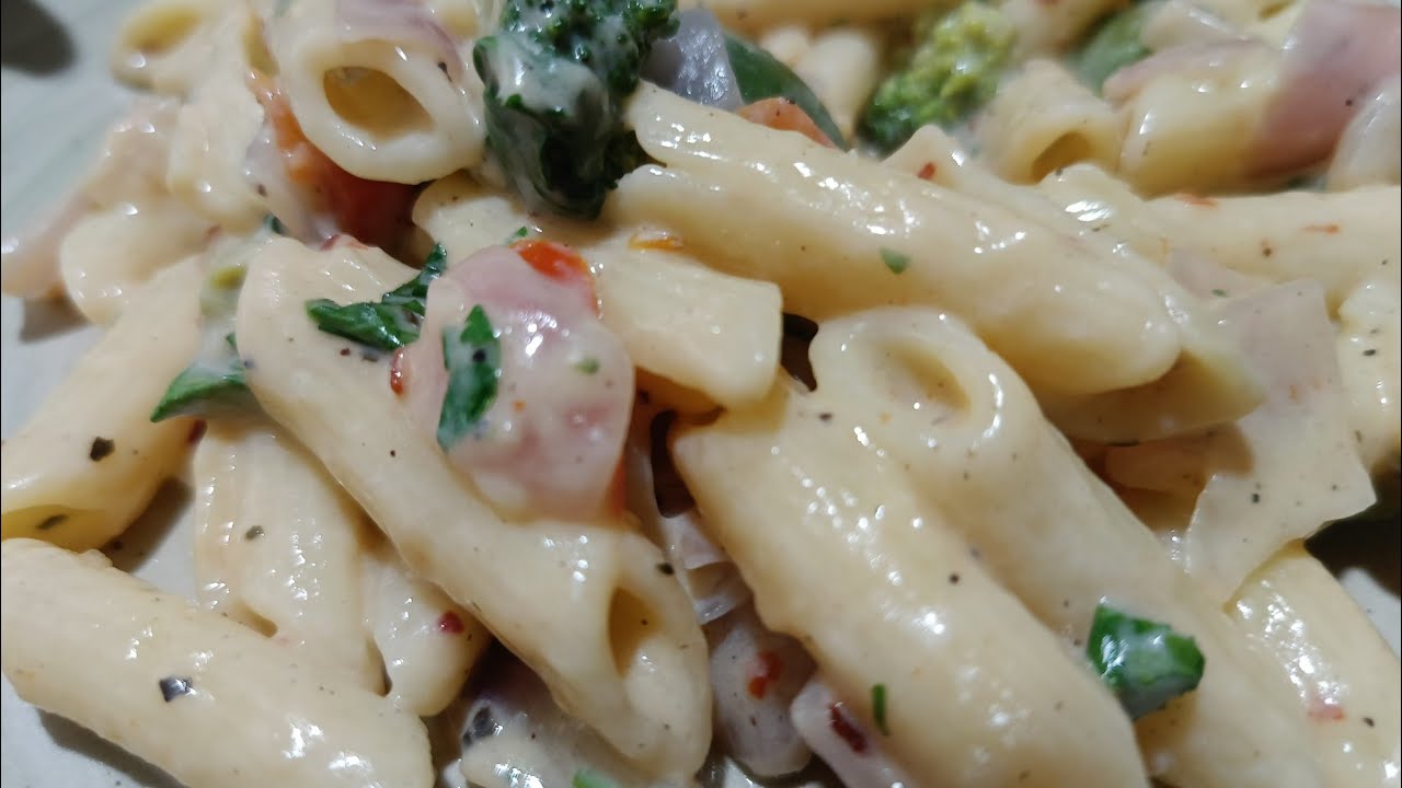 White sauce pasta Creamy & cheesy pasta Rich& Creamy pasta very easy and simple recipe 