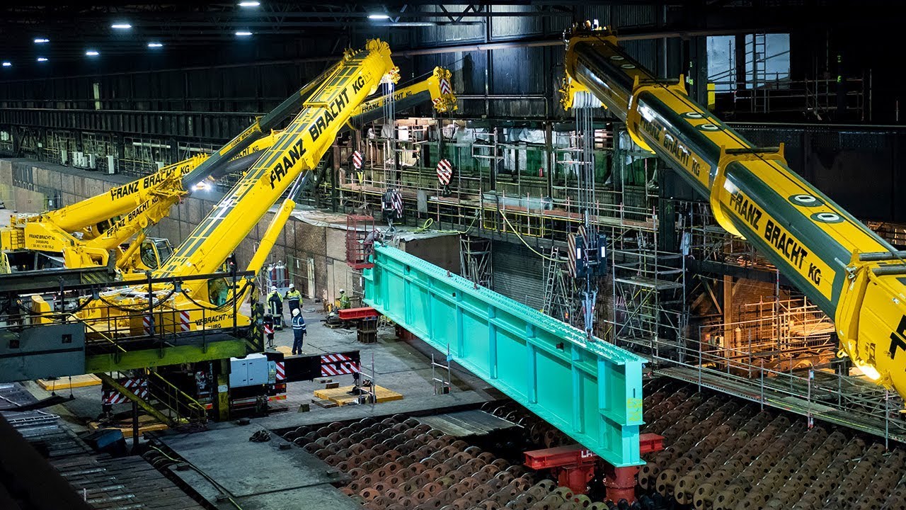 Liebherr - LTM 1450-8.1 und LTM 1300-6.2 wechseln Kranbahnträger