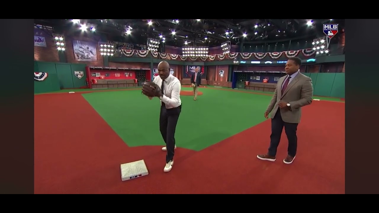 MLB Network. Timing and Daylight pickoff to 2nd breakdown