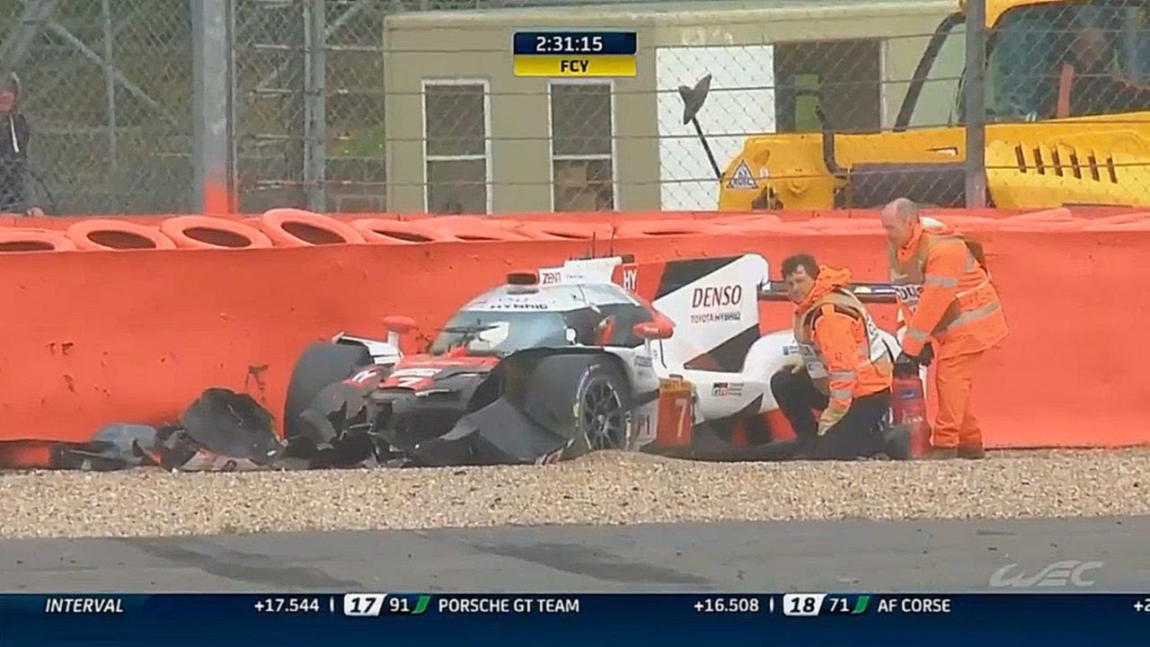 Copse Corner Crash Compilation (Silverstone)
