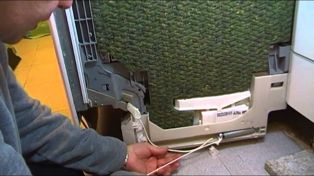 REPARACION CASERA PUERTA LAVAVAJILLAS BOSCH SE CAE - ¿AVERIA O OBSOLESCENCIA PROGRAMADA?