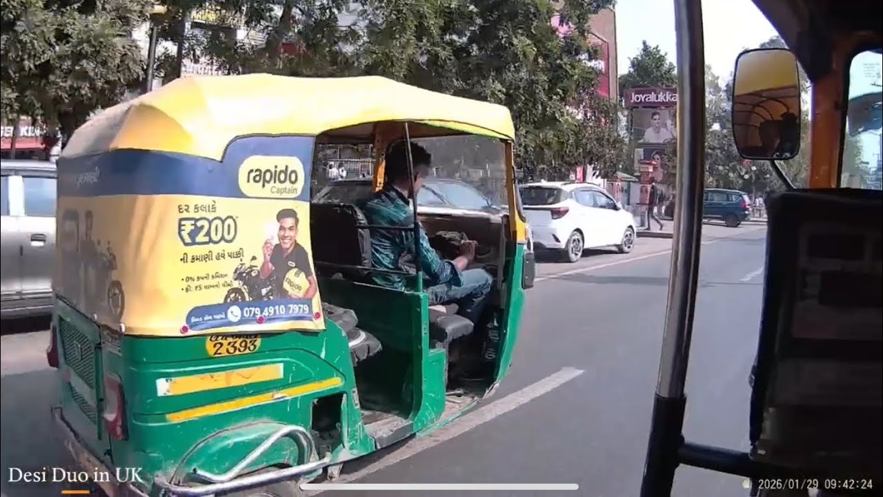 Ahmedabad TukTuk Ride | C G Road to Parimal Garden | Posh Shops & City Vibes