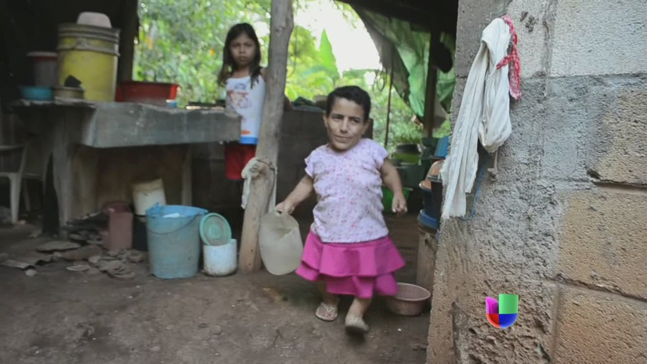 La mujer más pequeña de Guatemala derrocha alegría - Primer Impacto