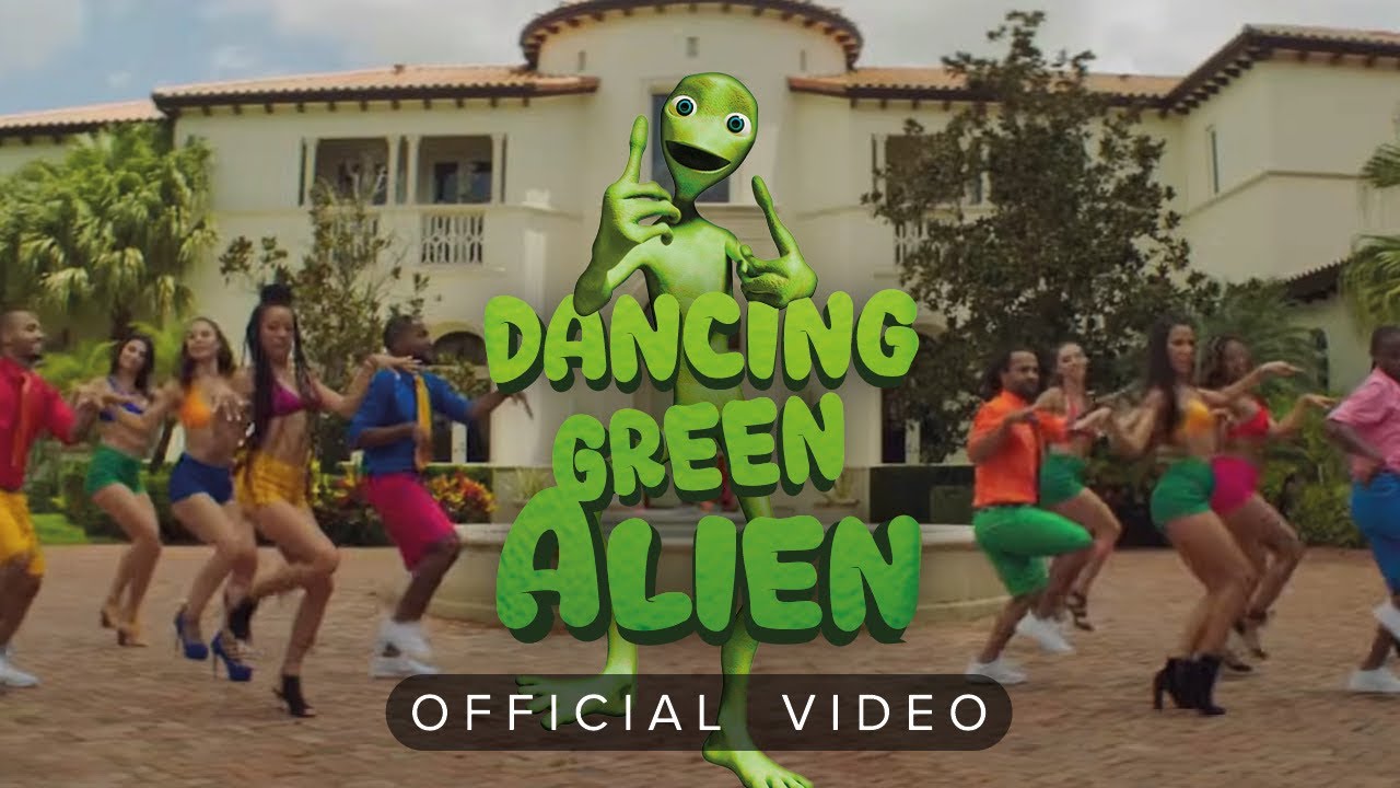 El Chombo, Pitbull, Karol G & Dancing Green Alien : Dame Tu Cosita (Official Video)