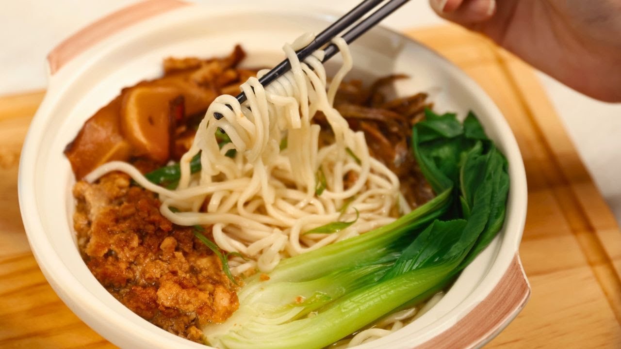 Making Pan Mee from scratch using Air Fryer!