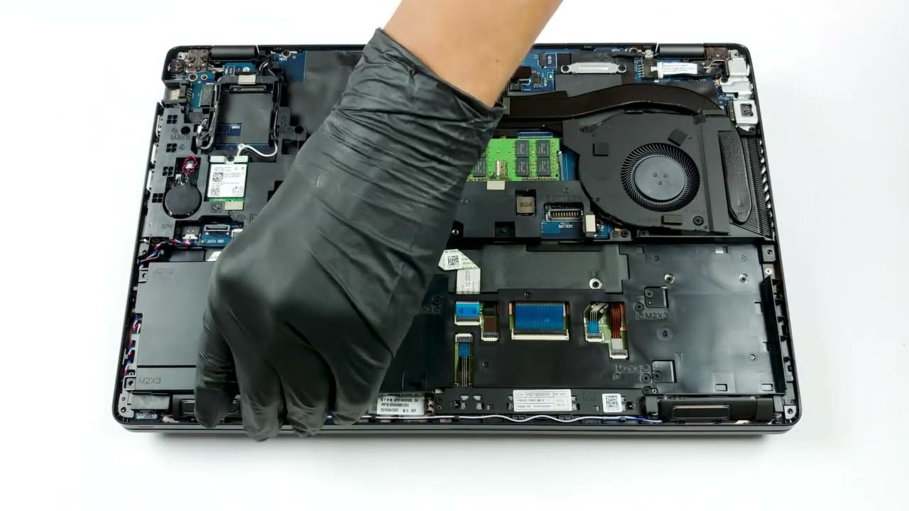 Dell Latitude 5501 - disassembly and upgrade options